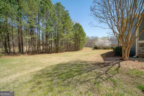 Exterior - 106 Creek Pointe Dr, Lagrange, GA 30240 photo 9 of 10