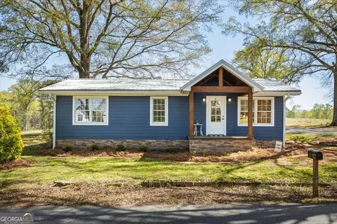 510 Cemetery St, Shady Dale, GA 31085