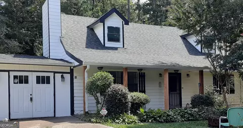 90 Cumberland Dr, Rex, GA 30273