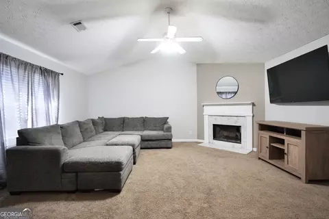 112 Forest Ct, Jackson, GA 30233 photo 3