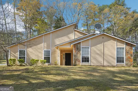3396 Framingham Dr, Lithonia, GA 30038