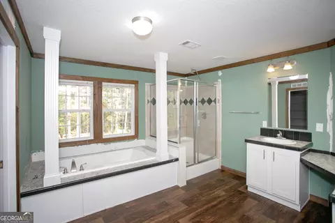 Bath - 37 Garr Rd, Jackson, GA 30233 photo 1 of 4