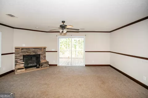 Living - 37 Garr Rd, Jackson, GA 30233 photo 3 of 7