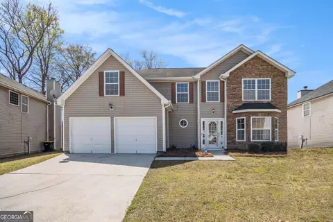 8271 Champion Trl, Fairburn, GA 30213