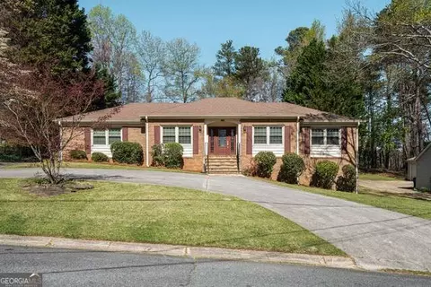 2223 Jay Ln SE, Smyrna, GA 30080