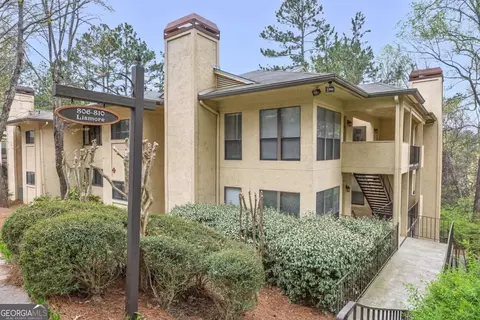 810 Lismore SE #10, Smyrna, GA 30080