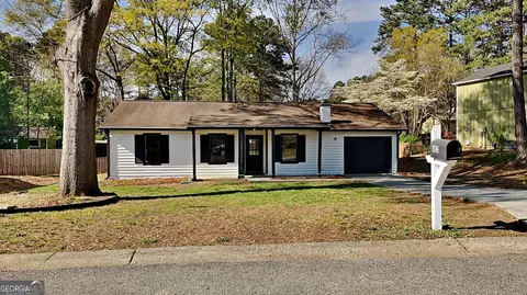 4805 Kellys Mill Dr NW, Lilburn, GA 30047