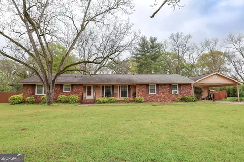 106 Plantation Pl, Perry, GA 31069