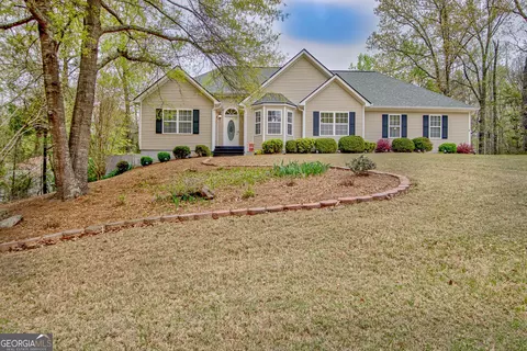 110 Rudders Xing, Newnan, GA 30263