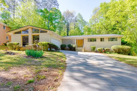558 Larchmont Dr NW, Atlanta, GA 30318