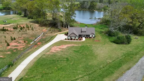 250 Pioneer Trl, Newnan, GA 30263