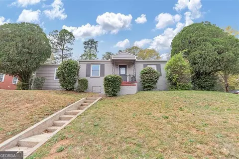 1679 SW Lisbon Dr SW, Atlanta, GA 30310