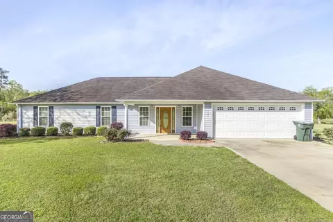 300 Lancelot Dr, Dublin, GA 31021