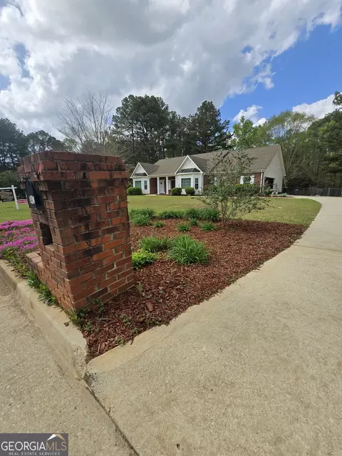 Exterior - 248 Valley Way, Hampton, GA 30228 photo 2 of 15