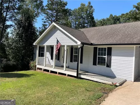 370 Rainey Dr, Dawsonville, GA 30534