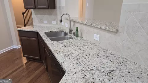 Kitchen - 4440 Cedar Bridge Walk, Suwanee, GA 30024 photo 8 of 8