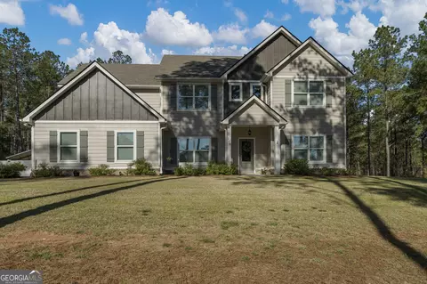Exterior - 205 Millwood Ct, Lagrange, GA 30241 photo 2 of 5