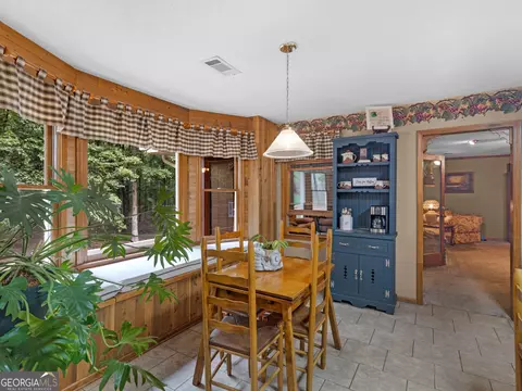 Dining - 143 Hamlin Rd, Jackson, GA 30233 photo 3 of 3