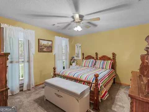 Bedroom - 143 Hamlin Rd, Jackson, GA 30233 photo 3 of 4