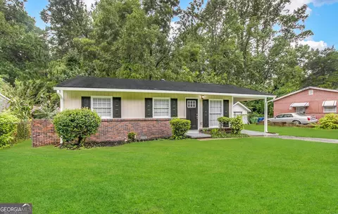 2566 NW Santa Barbara Dr, Atlanta, GA 30318