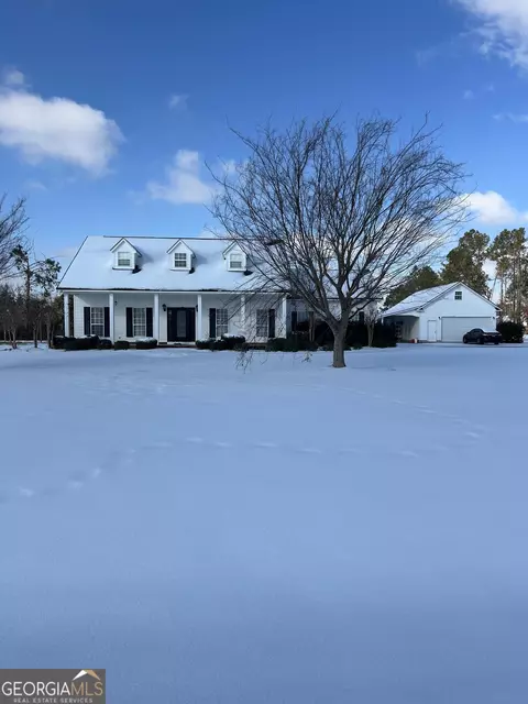22 Windward Dr, Douglas, GA 31535