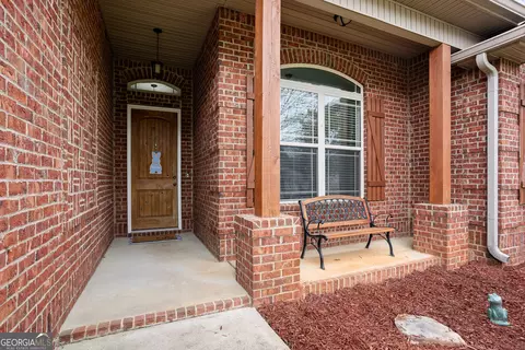 Exterior - 112 Bedford Ct, Perry, GA 31069 photo 4 of 9