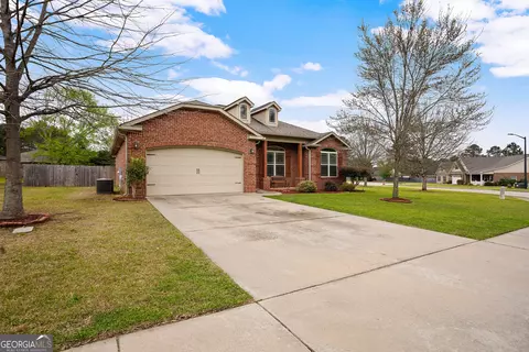 Exterior - 112 Bedford Ct, Perry, GA 31069 photo 3 of 9
