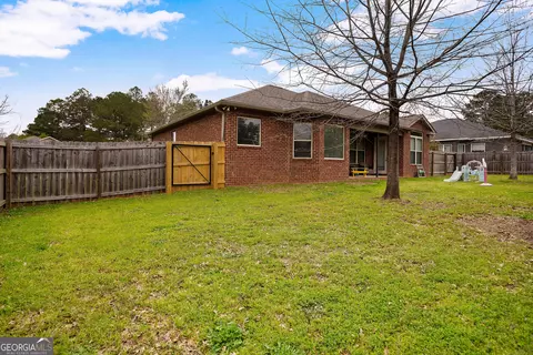 Exterior - 112 Bedford Ct, Perry, GA 31069 photo 8 of 9