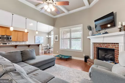 Living - 112 Bedford Ct, Perry, GA 31069 photo 2 of 2