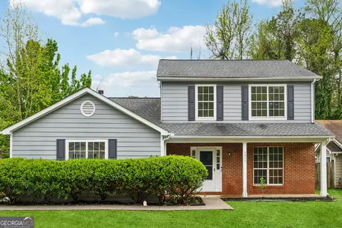 5615 Crystal Hl, Stone Mountain, GA 30088