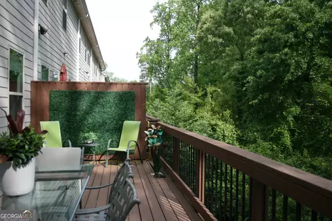 Exterior - 2022 Raven Way, Chamblee, GA 30341 photo 5 of 11