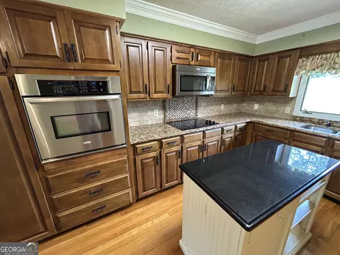 108 Thomas Dr, Lagrange, GA 30240 photo 12