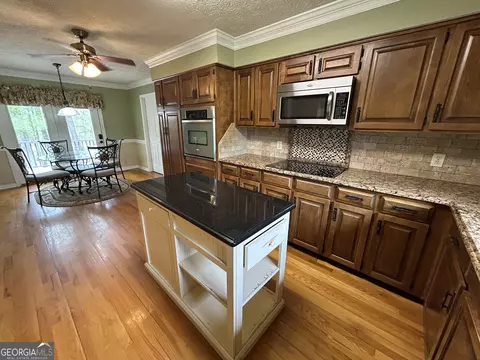 108 Thomas Dr, Lagrange, GA 30240 photo 9