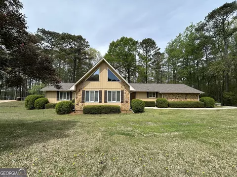 108 Thomas Dr, Lagrange, GA 30240 photo 3