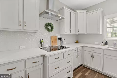 Kitchen - 1455 Steele Rd, Griffin, GA 30223 photo 3 of 4