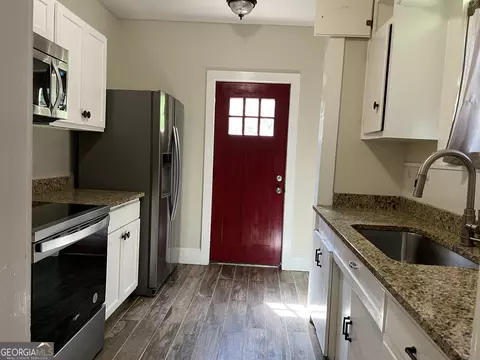 Kitchen - 4941 Old Atlanta Rd, Hampton, GA 30228 photo 1 of 1