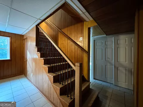 Entry Way - 1351 John Robert Dr, Morrow, GA 30260 photo 2 of 3
