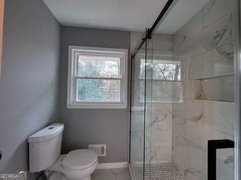 Bath - 1351 John Robert Dr, Morrow, GA 30260 photo 4 of 5