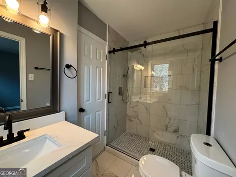 Bath - 1351 John Robert Dr, Morrow, GA 30260 photo 1 of 5