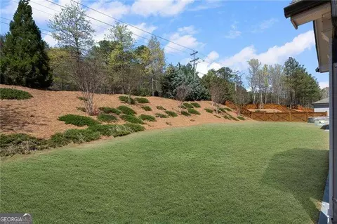 Exterior - 11620 Crestview Ter, Suwanee, GA 30024 photo 4 of 8