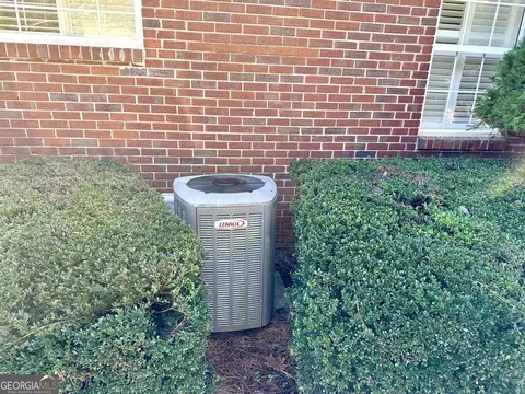Exterior - 23 Saddlebrook Dr SE, Rome, GA 30161 photo 8 of 9