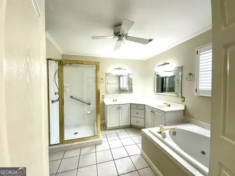 Bath - 23 Saddlebrook Dr SE, Rome, GA 30161 photo 5 of 7
