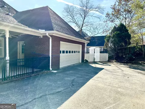 Exterior - 23 Saddlebrook Dr SE, Rome, GA 30161 photo 5 of 9