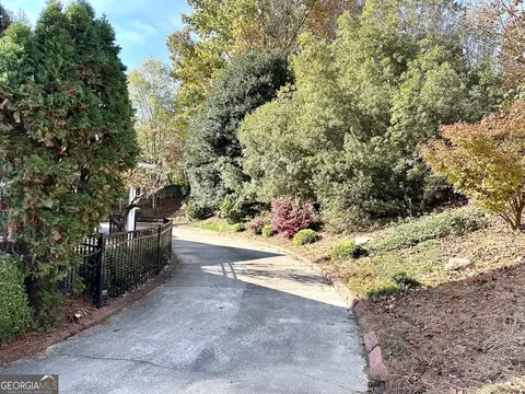 Exterior - 23 Saddlebrook Dr SE, Rome, GA 30161 photo 3 of 9