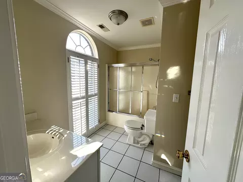 Bath - 23 Saddlebrook Dr SE, Rome, GA 30161 photo 2 of 7