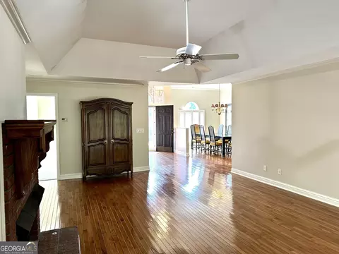 Living - 23 Saddlebrook Dr SE, Rome, GA 30161 photo 2 of 2