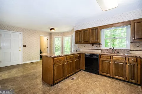 110 Highland Trl, Lagrange, GA 30240 photo 12