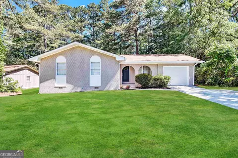 6635 Hidden Brook Trl, College Park, GA 30349