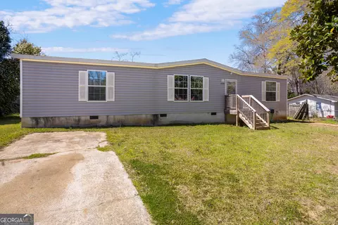 111 Forest Ave, Bonaire, GA 31005