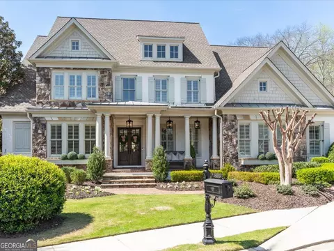5186 Creek Walk Cir, Peachtree Corners, GA 30092